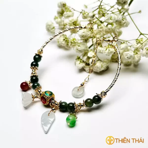 Vòng mic charm ngọc Jade