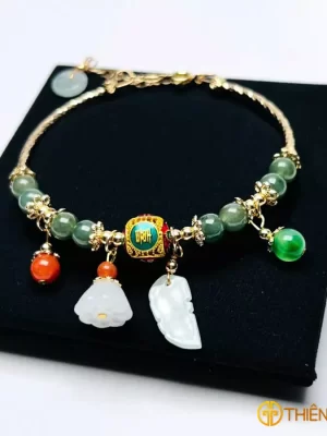 Vòng mic charm ngọc Jade