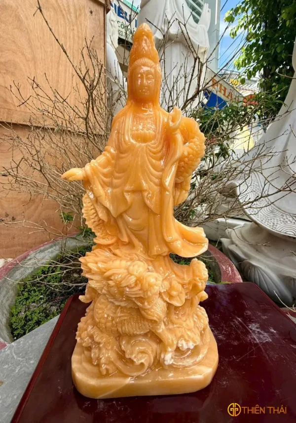 Tuong Quan Am cuoi rong